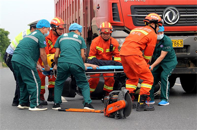 溆浦沛县道路救援